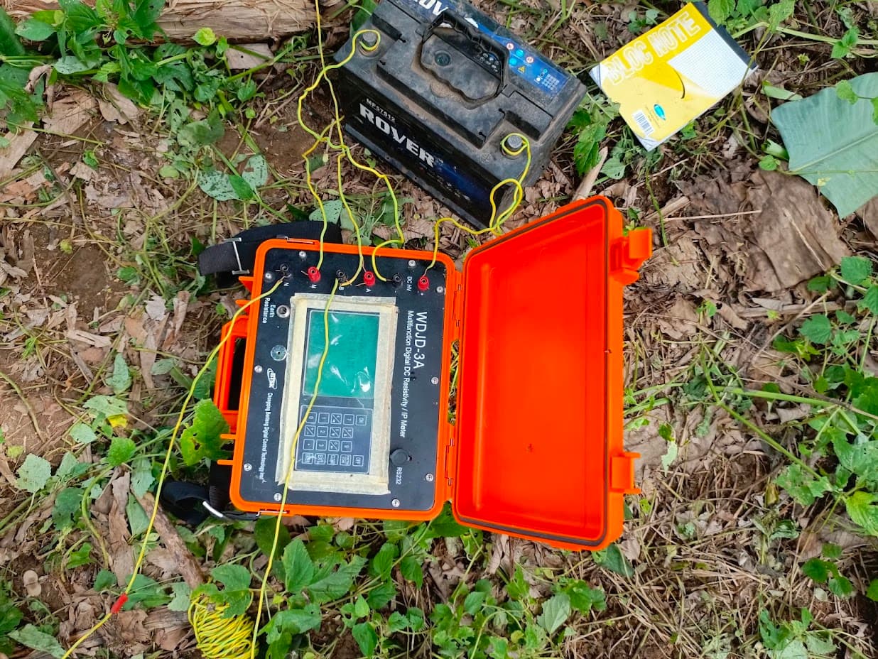 Résistivimètre HYDYAM en sondage électrique de terrain